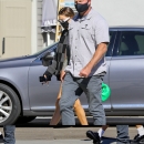 x17_hailey_baldwin_checker_111520_07.jpg