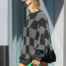 x17_hailey_baldwin_checker_111520_16.jpg