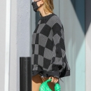 x17_hailey_baldwin_checker_111520_18.jpg