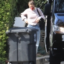 x17_justin_bieber_hailey_baldwin_vday_021421_06.jpg