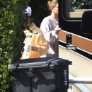x17_justin_bieber_hailey_baldwin_vday_021421_13.jpg