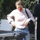 x17_justin_bieber_hailey_baldwin_vday_021421_23.jpg