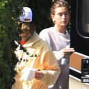 x17_justin_bieber_hailey_rv_021421_04.jpg