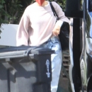 x17_justin_bieber_hailey_rv_021421_08.jpg